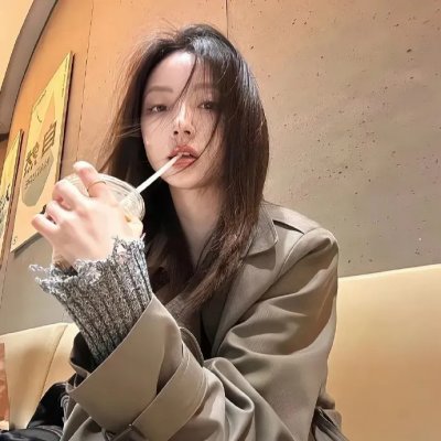乌鸦与麻雀